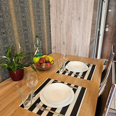 Studio Close To Royal Lazienki Park, Недалеко От Олинек Varsavia Esterno foto